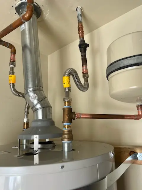Water heater installation and plumbing repair in Windermere Woods